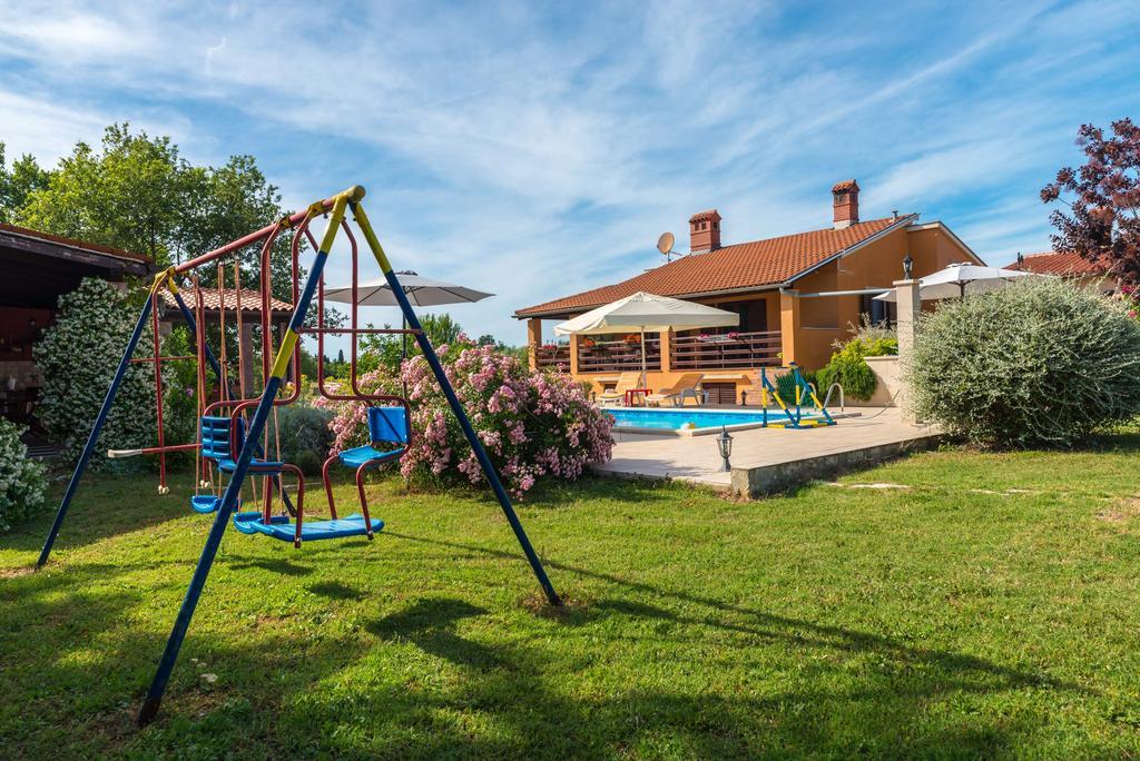 MuntićHacienda Rosemary别墅 外观 照片