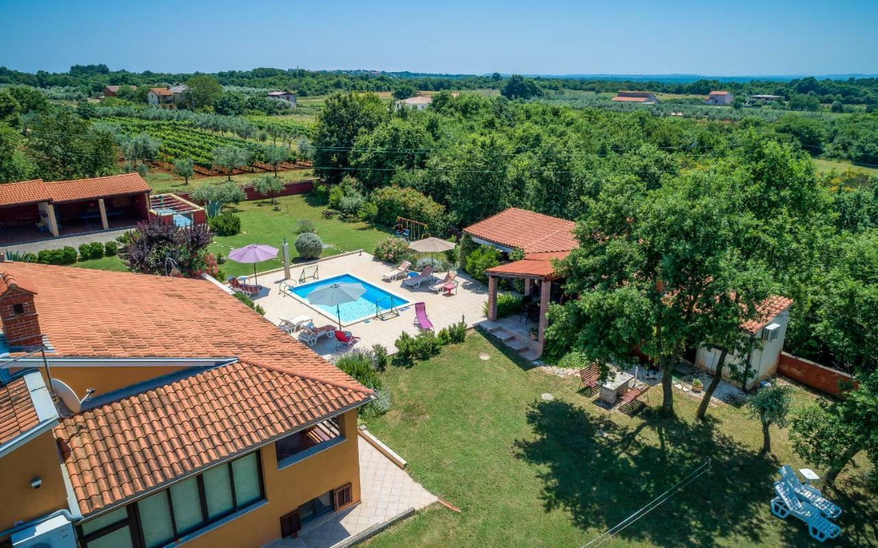 MuntićHacienda Rosemary别墅 外观 照片