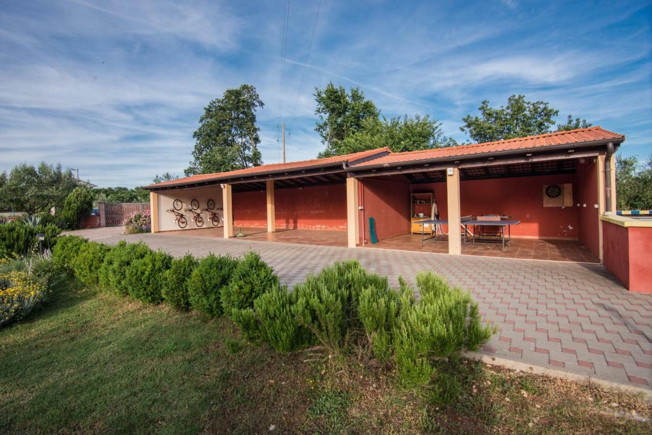 MuntićHacienda Rosemary别墅 外观 照片