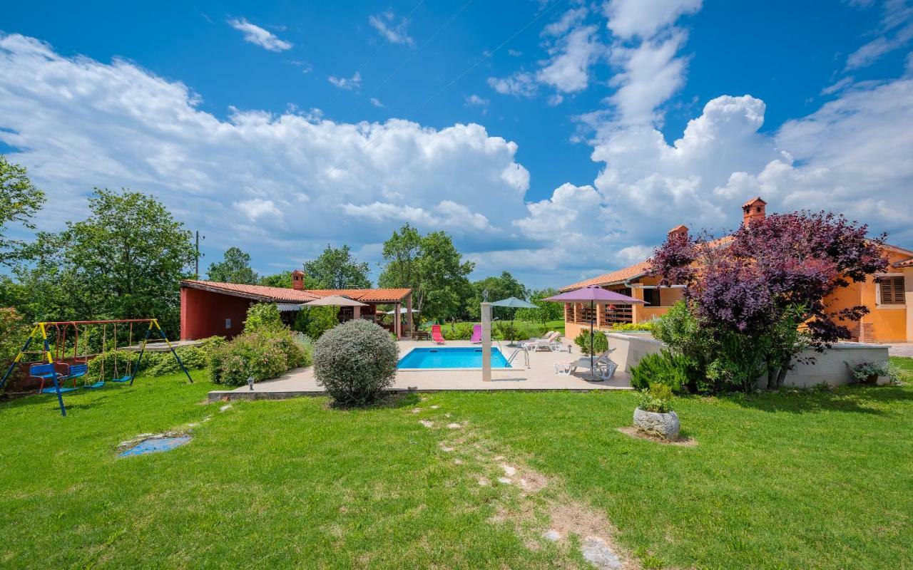 MuntićHacienda Rosemary别墅 外观 照片