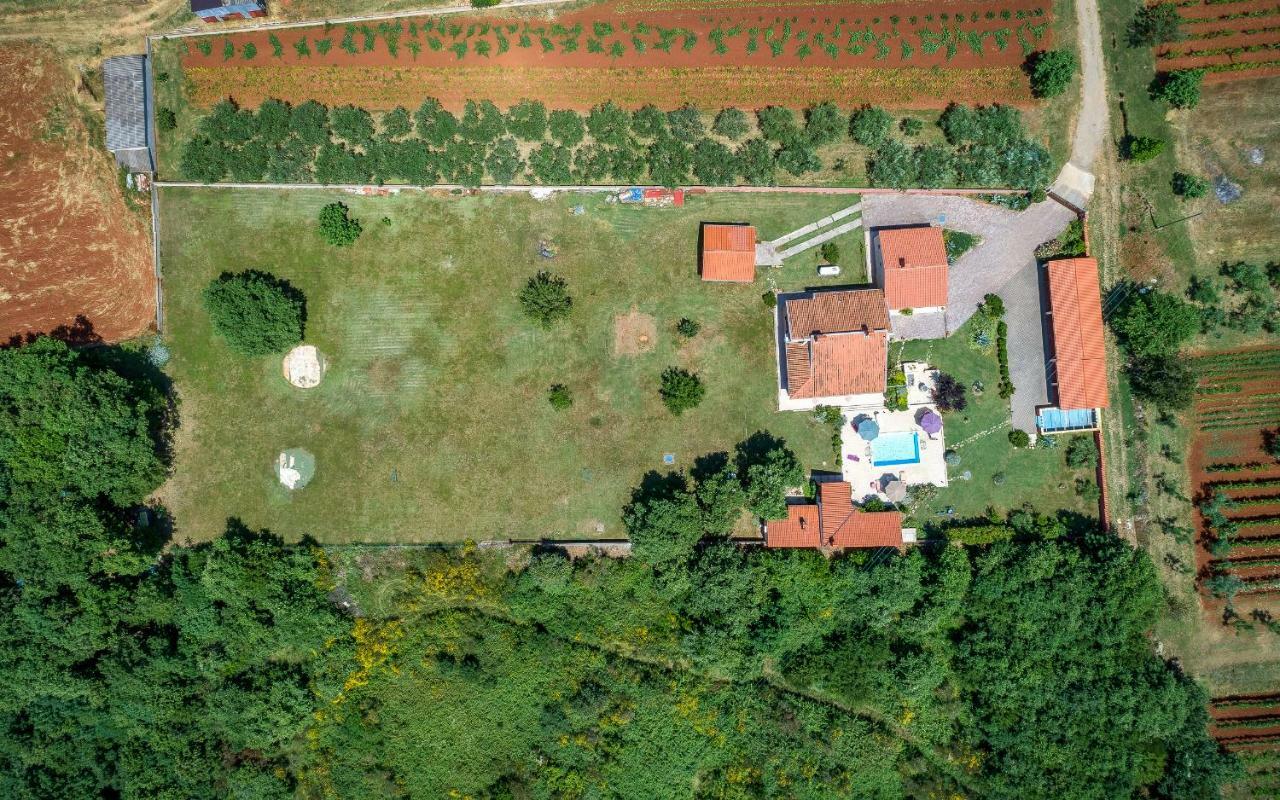 MuntićHacienda Rosemary别墅 外观 照片