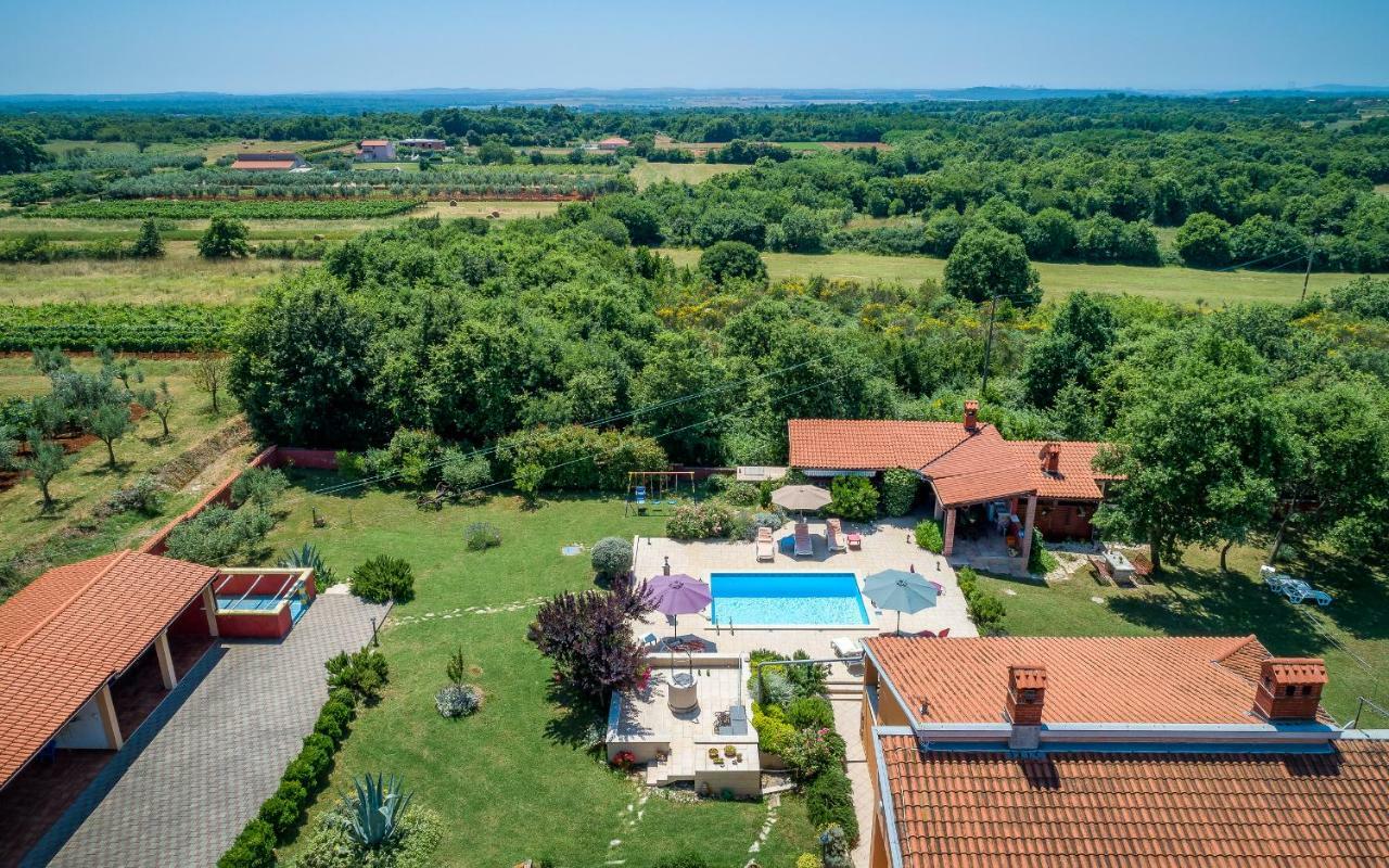 MuntićHacienda Rosemary别墅 外观 照片