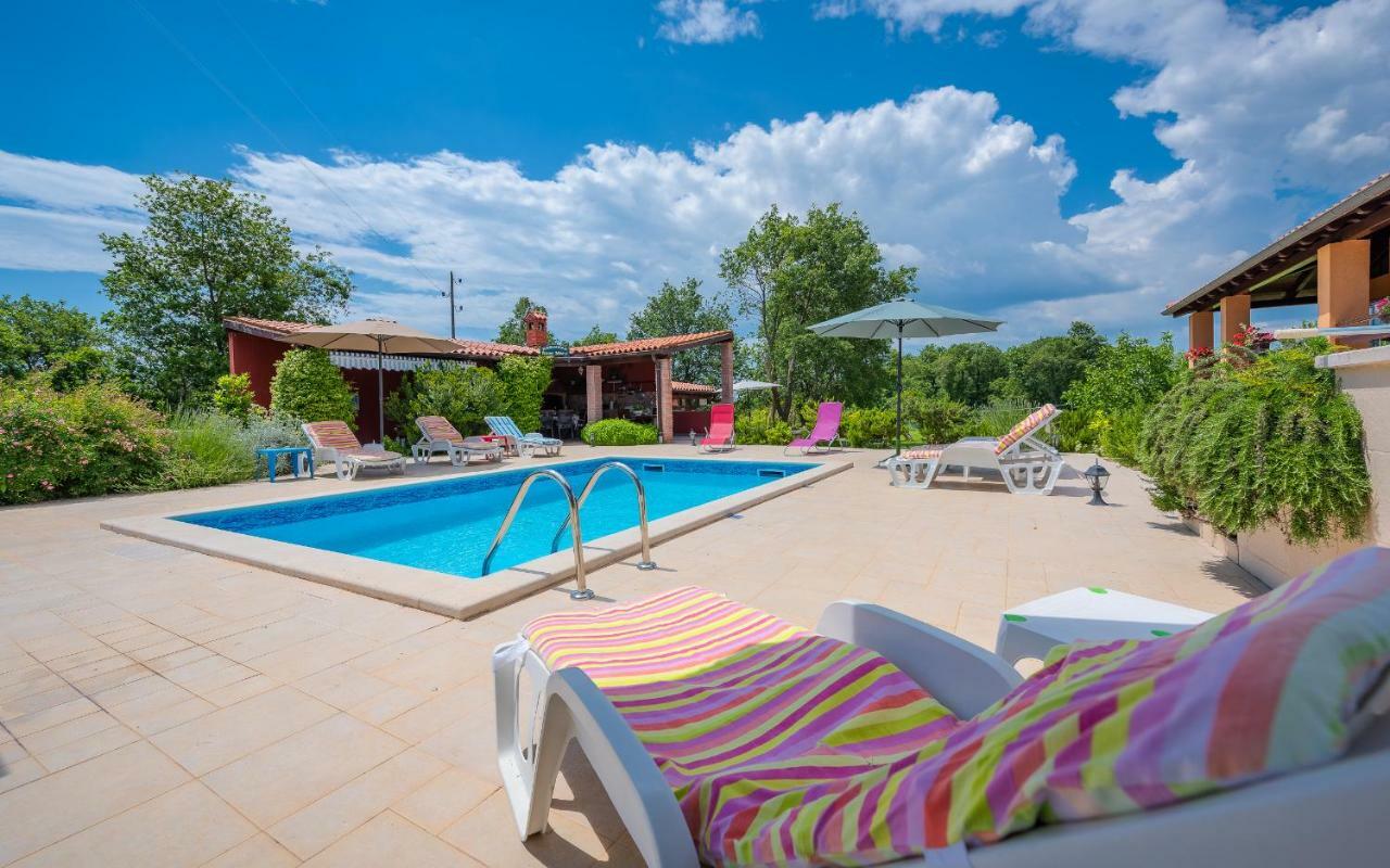 MuntićHacienda Rosemary别墅 外观 照片